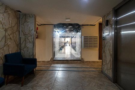 Apartamento à venda com 37m², 1 quarto e sem vagahall de entrada do prédio_4