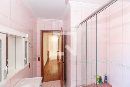 Banheiro de casa à venda com 3 quartos, 350m² em Campo Novo, Porto Alegre