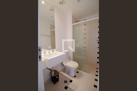 Apartamento para alugar com 74m², 3 quartos e 1 vaga Apartamento para alugar com 74m², 3 quartos e 1 vagaBanheiro