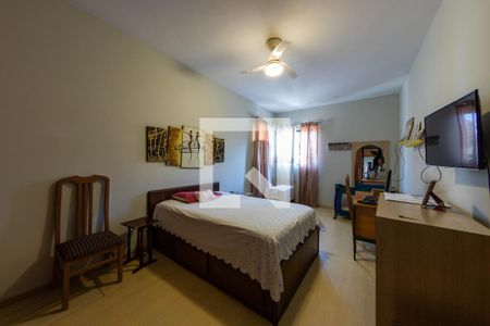 Casa para alugar com 440m², 4 quartos e 2 vagasQuarto