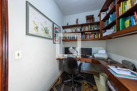 Casa para alugar com 440m², 4 quartos e 2 vagasQuarto