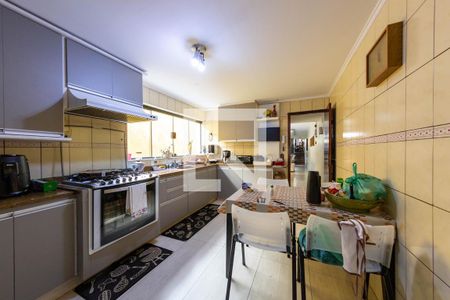 Casa para alugar com 440m², 4 quartos e 2 vagasCozinha