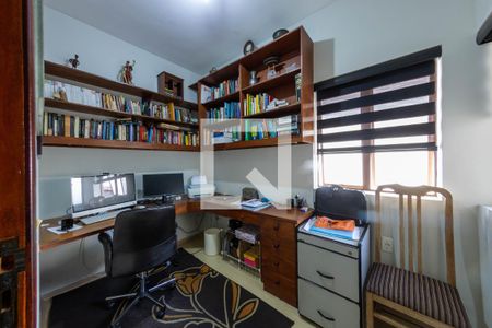 Casa para alugar com 440m², 4 quartos e 2 vagasQuarto