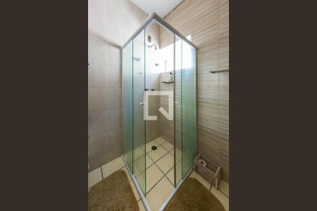 Casa para alugar com 440m², 4 quartos e 2 vagasBanheiro 2