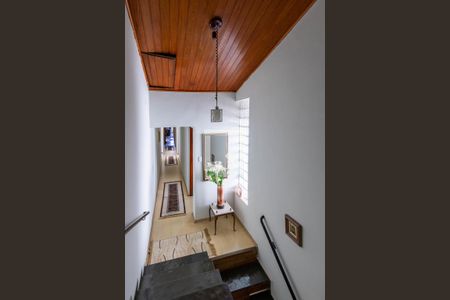 Casa para alugar com 440m², 4 quartos e 2 vagasCorredor