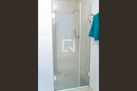 Casa para alugar com 570m², 5 quartos e 4 vagasBanheiro 1 Detalhe