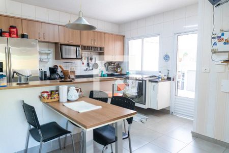 Casa para alugar com 570m², 5 quartos e 4 vagasCozinha