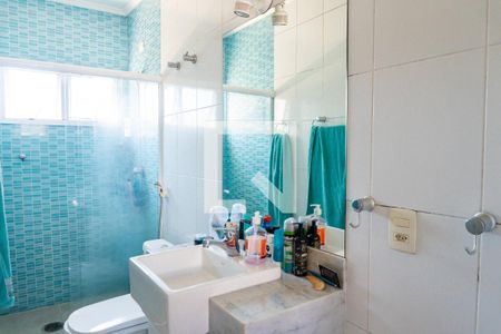 Casa para alugar com 570m², 5 quartos e 4 vagasBanheiro 2