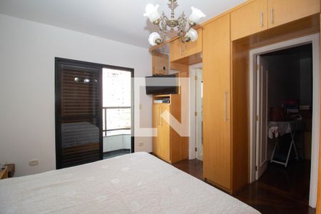 Apartamento à venda com 440m², 4 quartos e 4 vagas Apartamento à venda com 440m², 4 quartos e 4 vagasQuarto 3 - Suíte 2