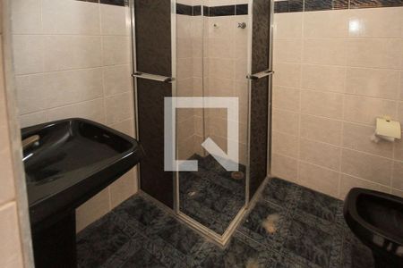 Casa à venda com 400m², 5 quartos e 8 vagasBanheiro de serviço