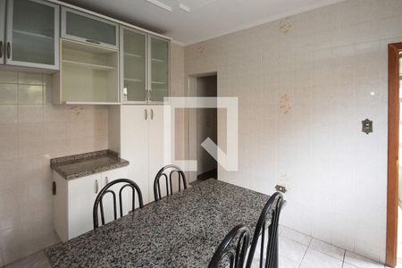 Casa à venda com 400m², 5 quartos e 8 vagasCozinha