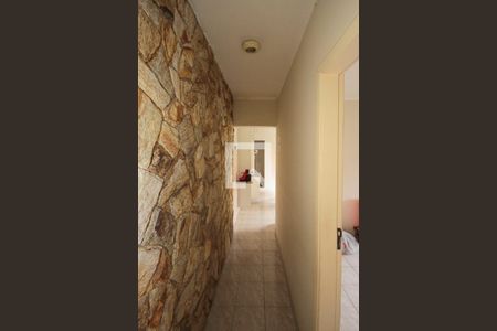 Corredor de casa à venda com 5 quartos, 400m² em Vila Lúcia, São Paulo