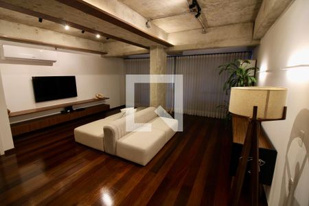 Apartamento à venda com 126m², 2 quartos e 3 vagasSala