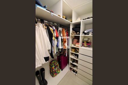Apartamento à venda com 126m², 2 quartos e 3 vagasCloset da suíte 1