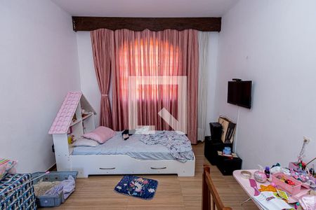 Casa à venda com 360m², 4 quartos e 6 vagasQuarto 2