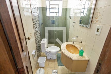 Casa à venda com 360m², 4 quartos e 6 vagasBanheiro Social