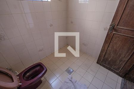 Casa à venda com 360m², 4 quartos e 6 vagasBanheiro