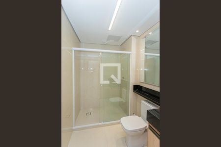 Banheiro de apartamento para alugar com 1 quarto, 62m² em São Domingos, São Paulo