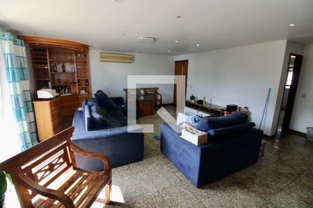 Apartamento à venda com 243m², 3 quartos e 1 vagaSala
