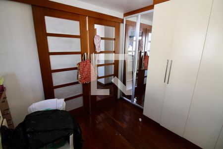 Apartamento à venda com 243m², 3 quartos e 1 vagaCloset da suíte 1