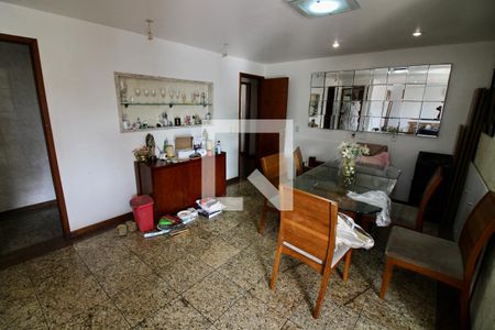 Apartamento à venda com 243m², 3 quartos e 1 vagaSala