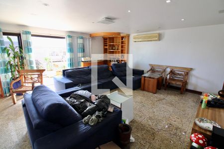 Apartamento à venda com 243m², 3 quartos e 1 vagaSala