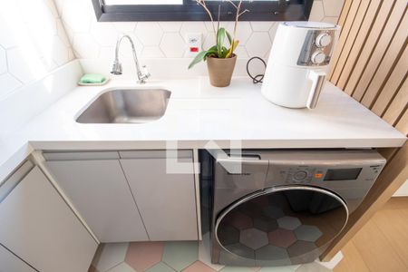 Apartamento à venda com 36m², 1 quarto e 1 vaga Apartamento à venda com 36m², 1 quarto e 1 vagaCozinha e Área de Serviço