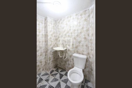 Banheiro da Suíte de casa para alugar com 1 quarto, 30m² em Jardim Jaçanã, São Paulo