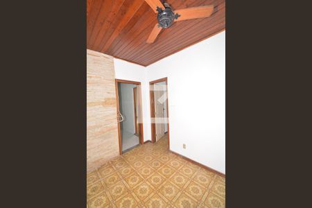 Sala de casa para alugar com 2 quartos, 110m² em Váz Lobo, Rio de Janeiro