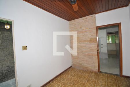 Sala de casa para alugar com 2 quartos, 110m² em Váz Lobo, Rio de Janeiro