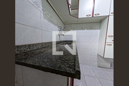 Detalhe da cozinha de casa para alugar com 2 quartos, 110m² em Váz Lobo, Rio de Janeiro