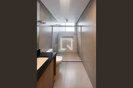 Apartamento à venda com 134m², 2 quartos e 2 vagasBanheiro da Suíte