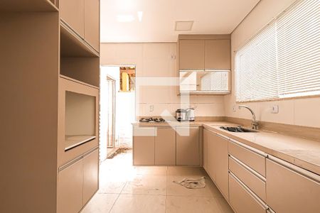 Casa para alugar com 160m², 3 quartos e 2 vagas Casa para alugar com 160m², 3 quartos e 2 vagasCozinha