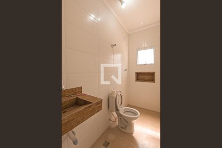 Casa para alugar com 160m², 3 quartos e 2 vagas Casa para alugar com 160m², 3 quartos e 2 vagasBanheiro