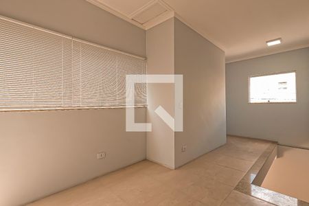 Casa para alugar com 160m², 3 quartos e 2 vagas Casa para alugar com 160m², 3 quartos e 2 vagasCorredor