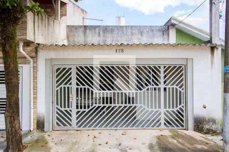 Casa à venda com 160m², 4 quartos e 3 vagasFachada