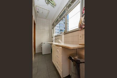 Apartamento à venda com 105m², 3 quartos e 2 vagas Apartamento à venda com 105m², 3 quartos e 2 vagasÁrea de Serviço