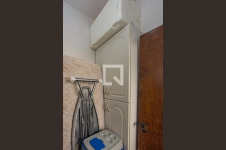 Apartamento à venda com 105m², 3 quartos e 2 vagas Apartamento à venda com 105m², 3 quartos e 2 vagasQuarto de Serviço