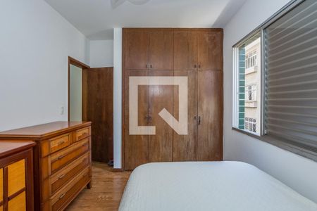 Apartamento à venda com 105m², 3 quartos e 2 vagas Apartamento à venda com 105m², 3 quartos e 2 vagasQuarto 3