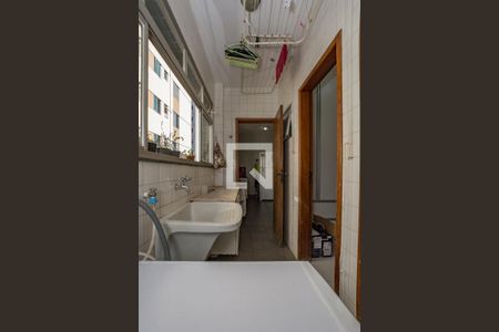 Apartamento à venda com 105m², 3 quartos e 2 vagas Apartamento à venda com 105m², 3 quartos e 2 vagasÁrea de Serviço