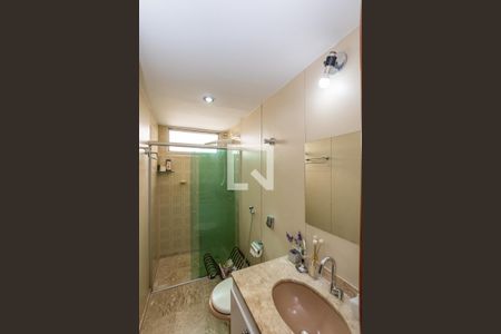 Apartamento à venda com 105m², 3 quartos e 2 vagas Apartamento à venda com 105m², 3 quartos e 2 vagasBanheiro da Suíte