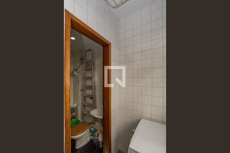 Apartamento à venda com 105m², 3 quartos e 2 vagas Apartamento à venda com 105m², 3 quartos e 2 vagasBanheiro de serviço