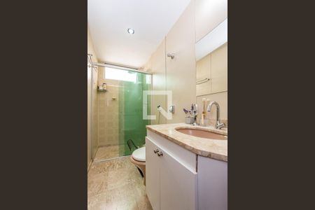 Apartamento à venda com 105m², 3 quartos e 2 vagas Apartamento à venda com 105m², 3 quartos e 2 vagasBanheiro da Suíte