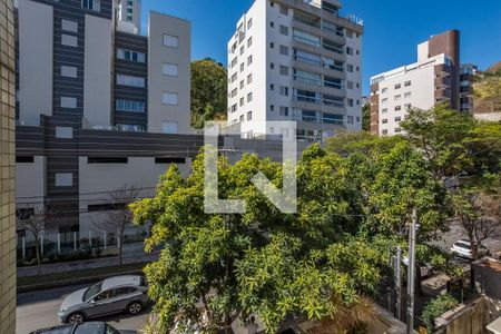 Apartamento à venda com 105m², 3 quartos e 2 vagas Apartamento à venda com 105m², 3 quartos e 2 vagasSuíte
