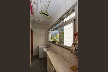 Apartamento à venda com 105m², 3 quartos e 2 vagas Apartamento à venda com 105m², 3 quartos e 2 vagasÁrea de Serviço