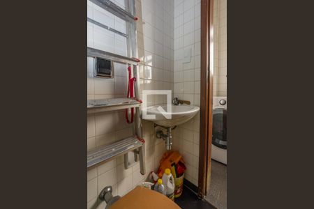 Apartamento à venda com 105m², 3 quartos e 2 vagas Apartamento à venda com 105m², 3 quartos e 2 vagasBanheiro de serviço