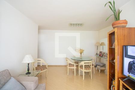 Sala de apartamento para alugar com 3 quartos, 100m² em Planalto Paulista, São Paulo