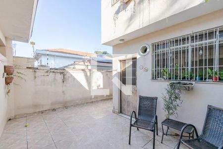 Casa à venda com 137m², 3 quartos e 2 vagasQuintal