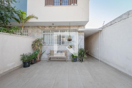 Casa à venda com 137m², 3 quartos e 2 vagasGaragem
