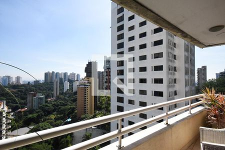 Apartamento à venda com 129m², 4 quartos e 2 vagas Apartamento à venda com 129m², 4 quartos e 2 vagasVaranda